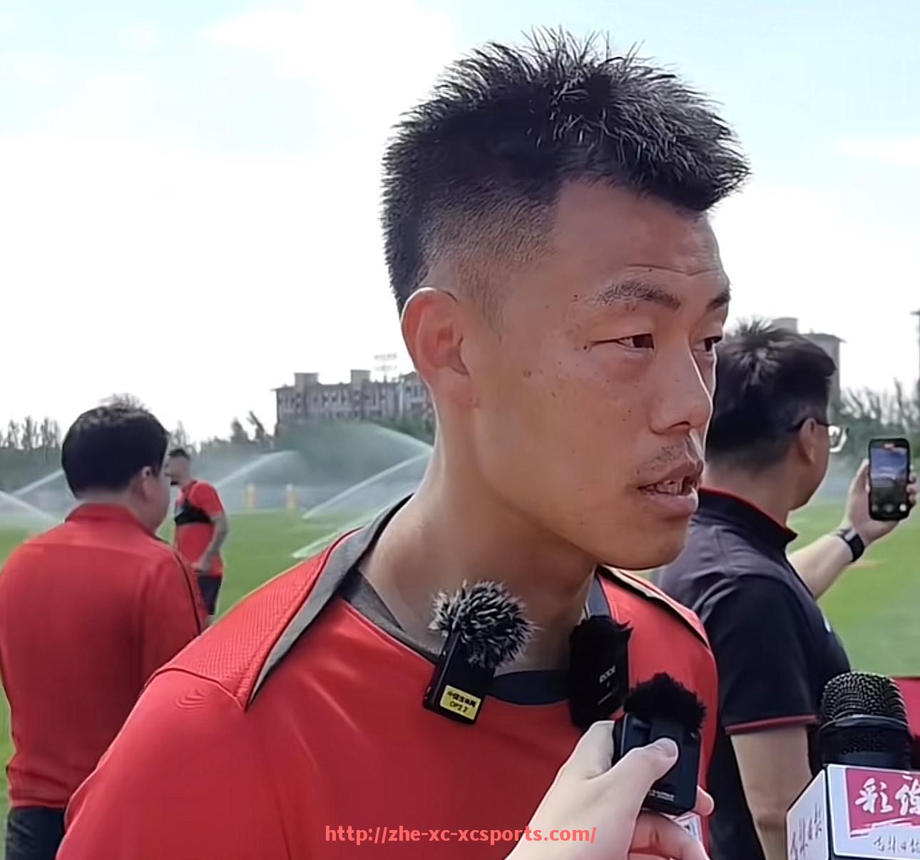 杏彩体育-上身运动健身器材的选择与训练效果